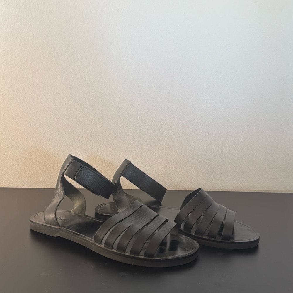 Vince sandals
